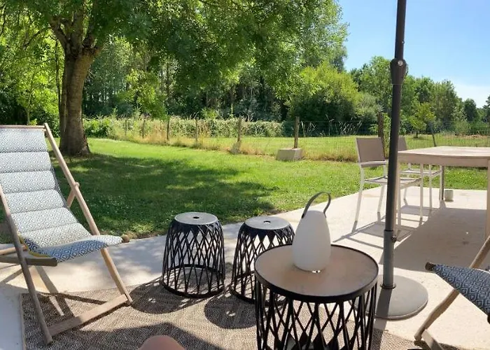 Petite Maison A La Campagne
