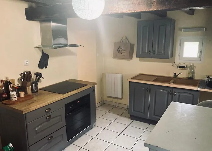 Petite Maison A La Campagne